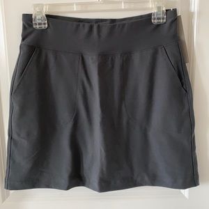 Maggie Lane golf skirt gray size small new with tags